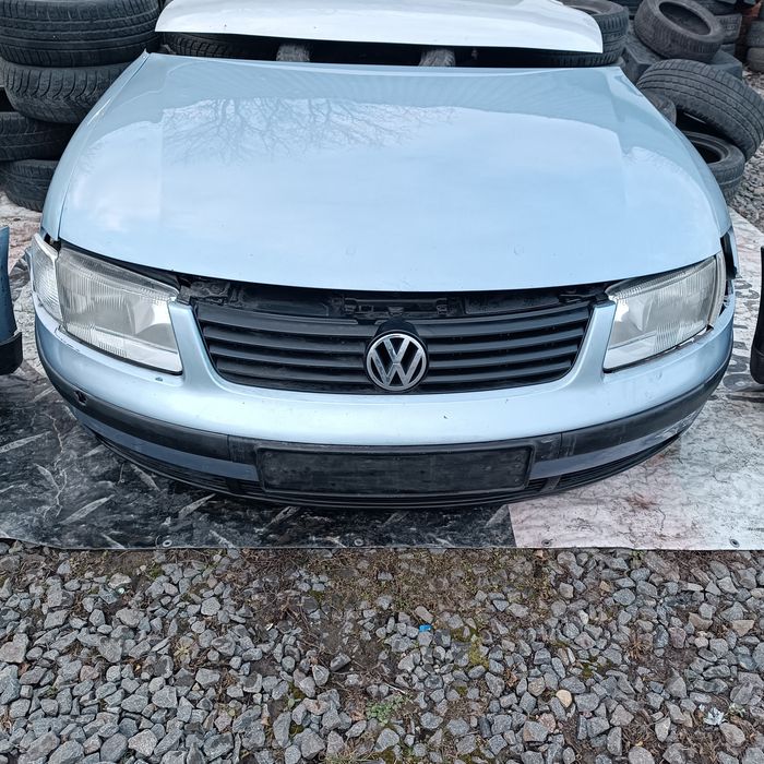Бампер передній Пассат В5 Passat B5