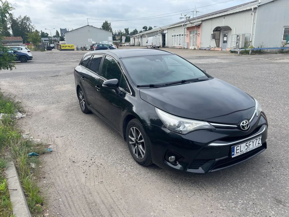 Toyota Avensis TOYOTA AVENSIS kombi benzyna + LPG - pierwszy właściciel - FV VAT