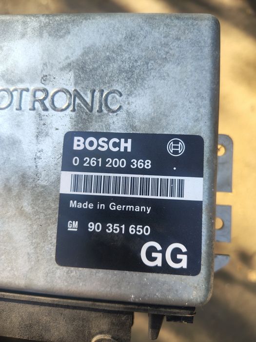 Блок ЕБУ (мозги) Opel Vectra A / Omega A 2.0 C20NE Bosch 0261200368
