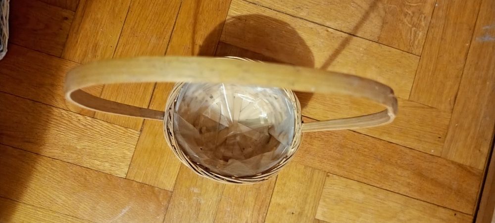 Dwa koszyki prezentowe, koszyki ozdobne