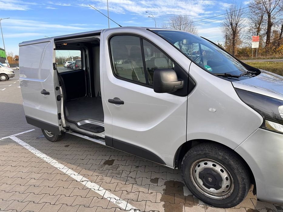 Opel vivaro 2017