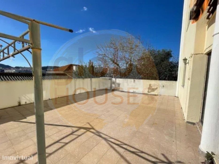 Apartamento T3 em Setubal com terraço