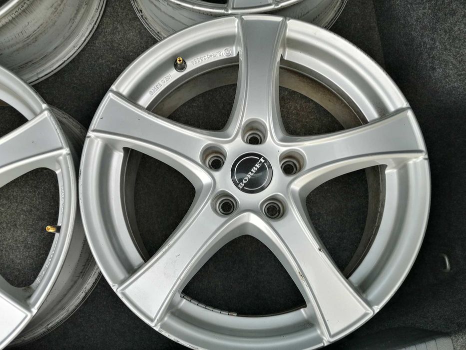 4 Koła Aluminiowe Vw Passat/Superb .