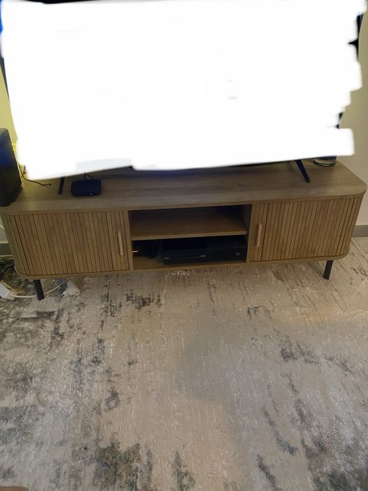 Movel de tv com 1 ano