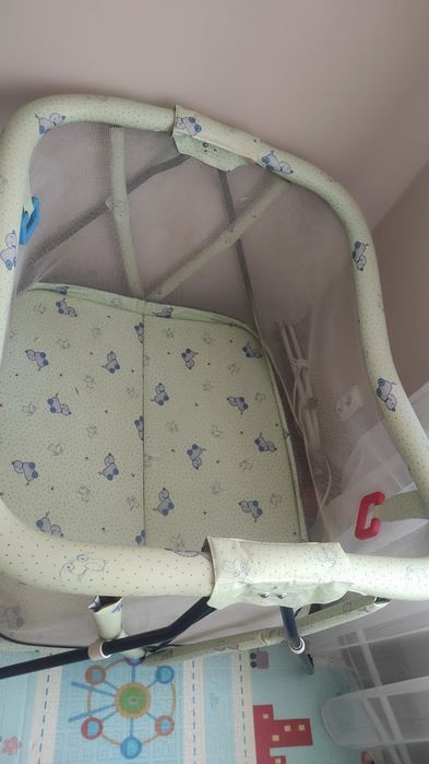 Продам манеж в хорошому стані