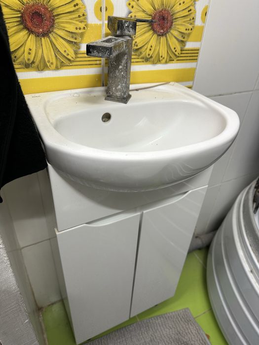 Тумбочка умивальник