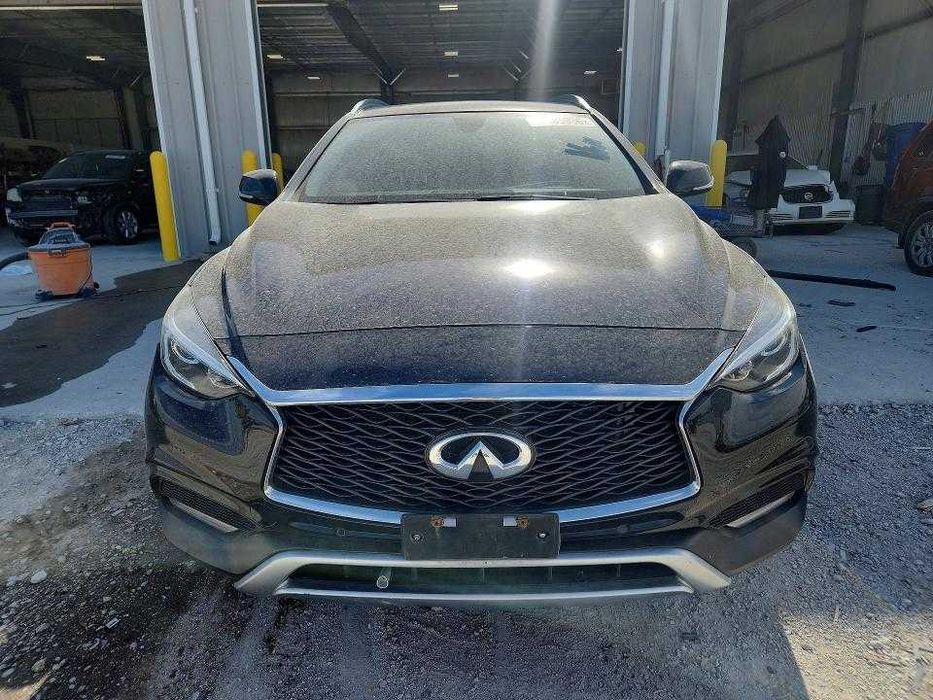 2018 Infinity QX30 PREMIUM