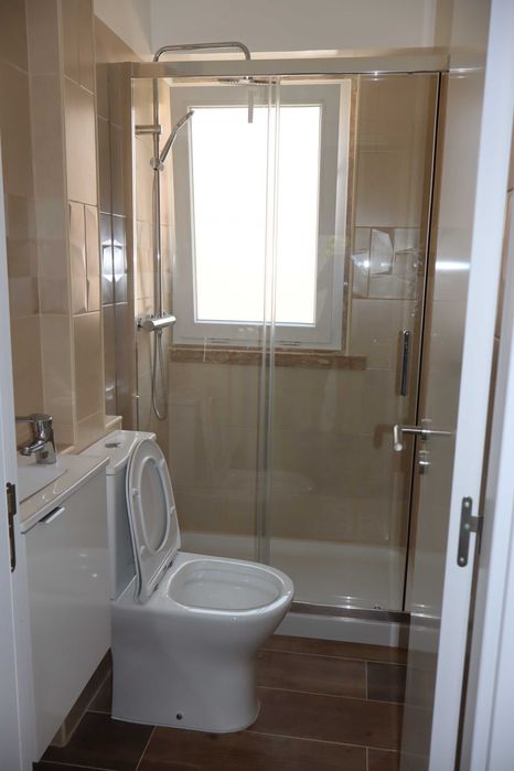 Quarto para arrendar na Pontinha – Junto ao Metro (Linha Azul)