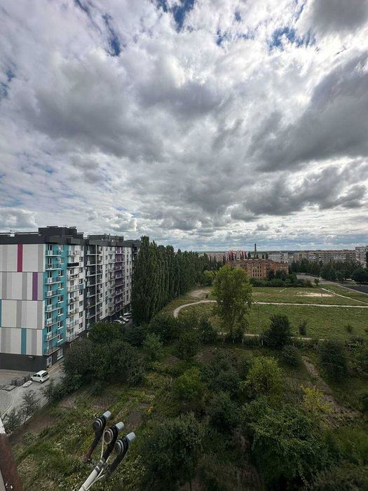 Простора 3-кімнатна квартира