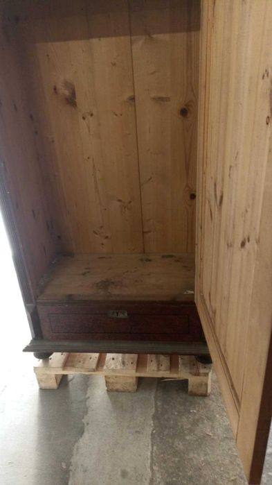 Bieliźniarka , komoda