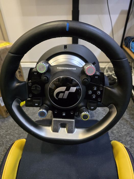 Sprzedam kierownicę Thrustmaster T-GT II