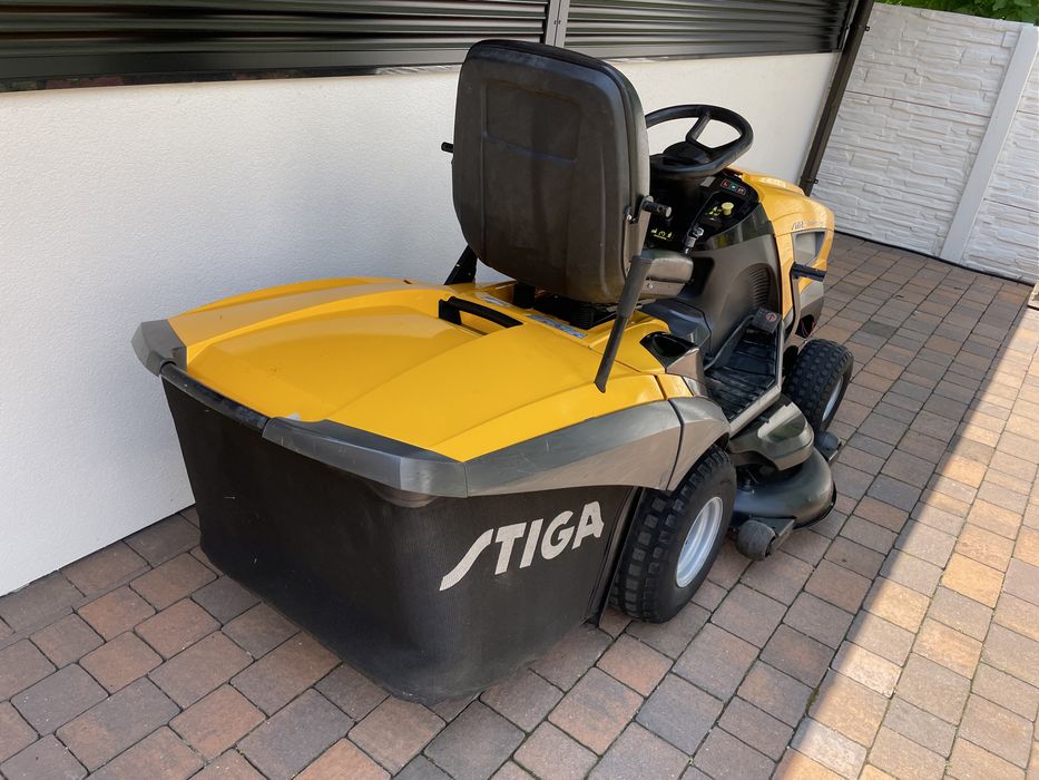 Traktorek kosiarka Stiga Estate Hydro V-ka 22 km