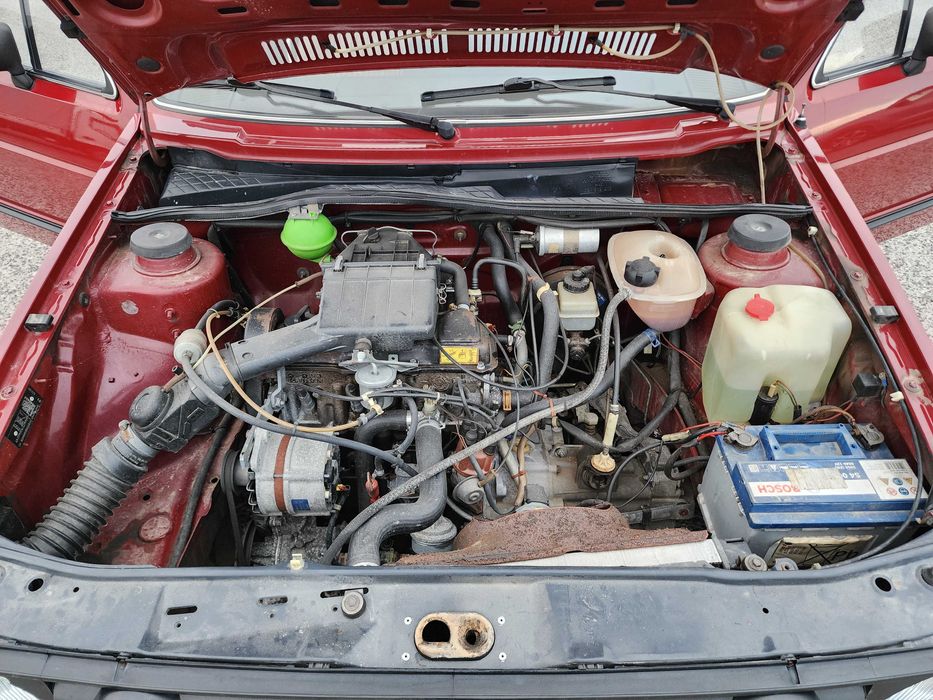 VW Golf mk2 1.6 MT 1984 apenas 71 mils km!