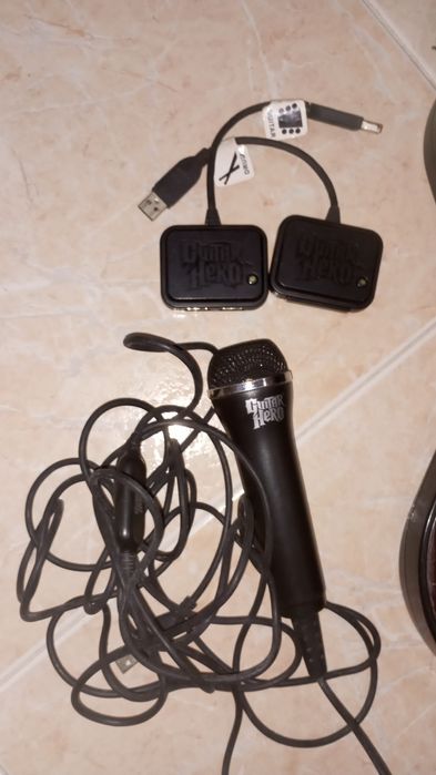Conjunto: Ps3 Com Vários Discos e Acessórios Como Novos