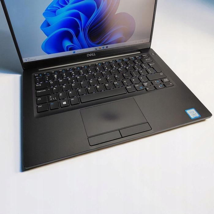 ELEGANCKI ULTRABOOK Dell Latitude 13,3 i5-8250U 8GB 128SSD Win11