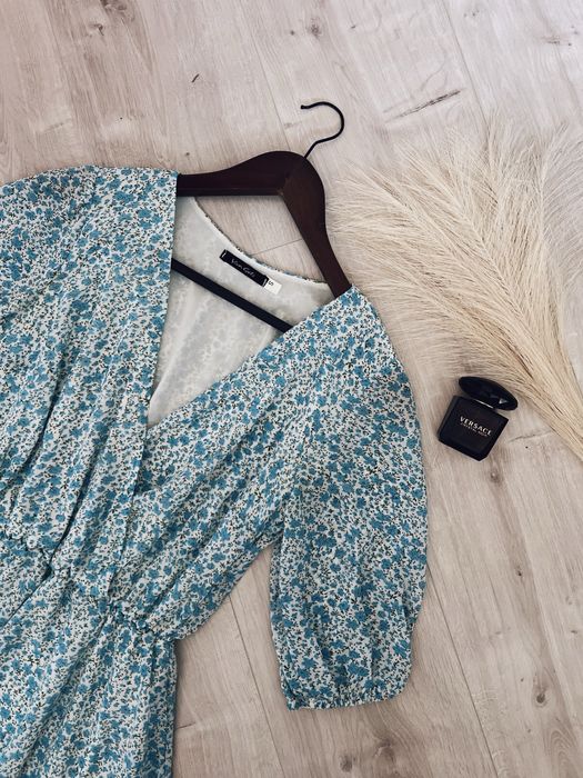 Сукня в квітковий принт