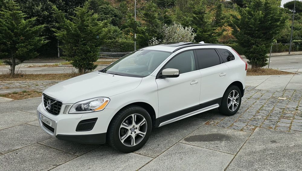 Volvo XC60 2.0D R-Design Nacional