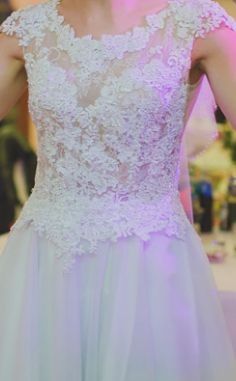 Suknia ślubna koronka Kareen