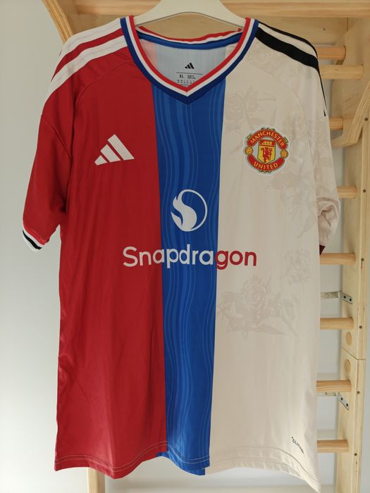 Koszulka klubowa Manchester United 2026/27.