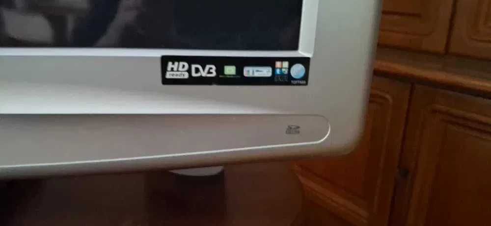 telewizor Panasonic TX-P42C10ES o przekątnej 42 cale