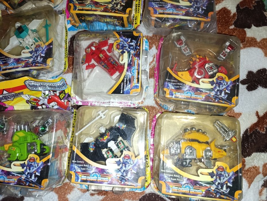 Трансформеры 90х-2000х годов.