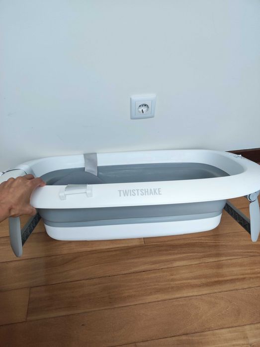 Banheira Twistshake com almofada de banho