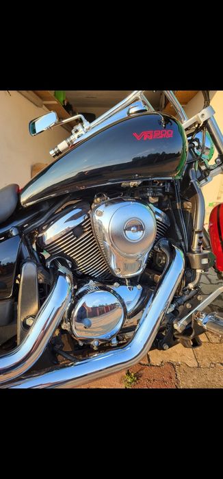 Kawasaki vn 900 custom (opis)