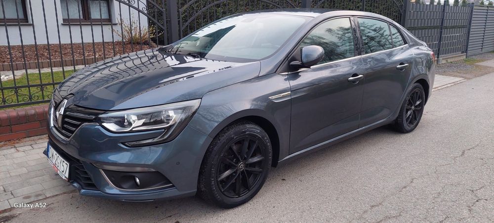 Renault Megane 1.3 140km benzyna intens kamera czukniki blis 100% sprawny