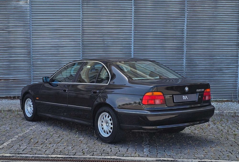 BMW 523 — fotografia 4