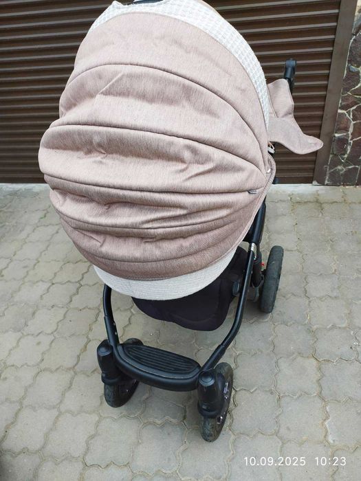 Продам детскую коляску б/у .