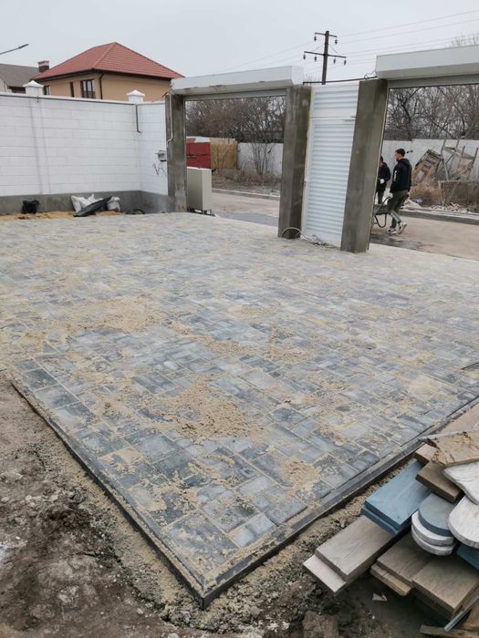 Укладка тротуарной плитки благоустройство участков демонтаж ...