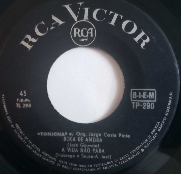 Tonicha	- - - - -	Boca de Amora	- - - - -	EP