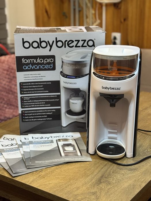 Baby Brezza Formula Pro — автомат для суміші, машинка для суміші