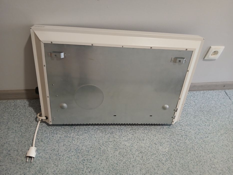 Ścienny grzejnik elektryczny Technoterm 2000W