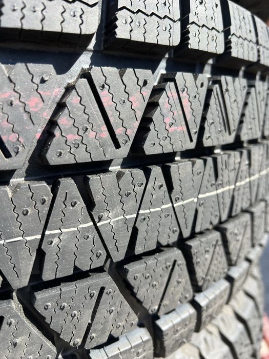 265/65r17 Bridgestone Blizzak Dm-v3  шини зимові комплект нові