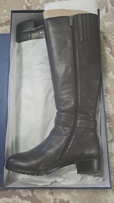 Продам итальянские сапоги.