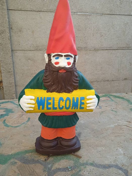 Садові фігури з бетону