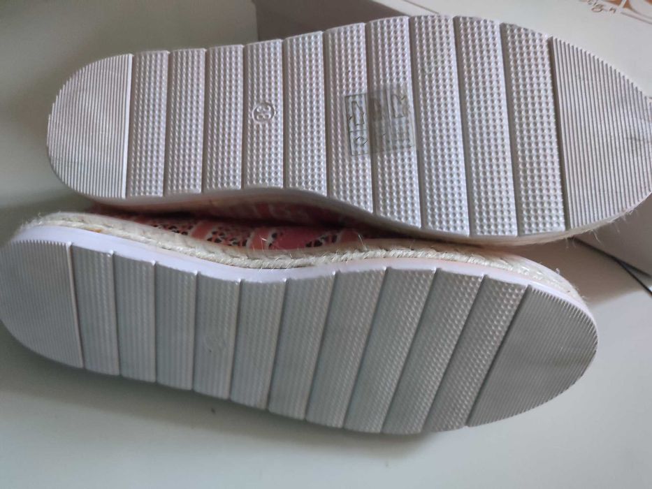Buty Nowe damskie espadryle  różowe  rozmiar 38