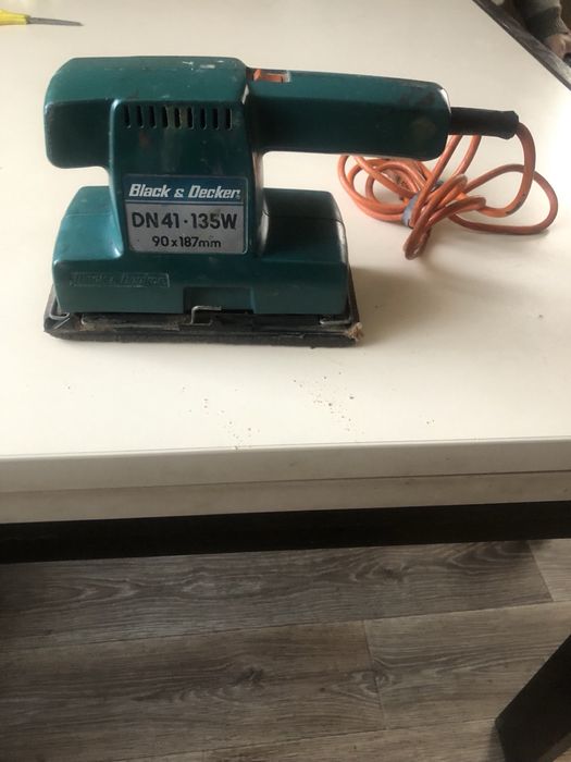 Віброшліфмашина SEGU-BRAND 135W (90х187 мм)