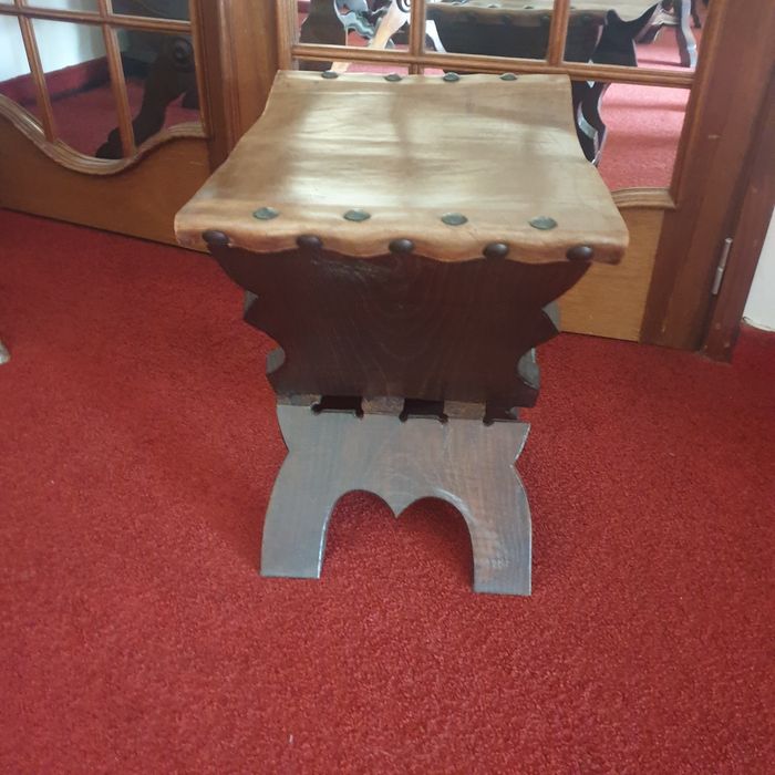 Bancos rústico com couro