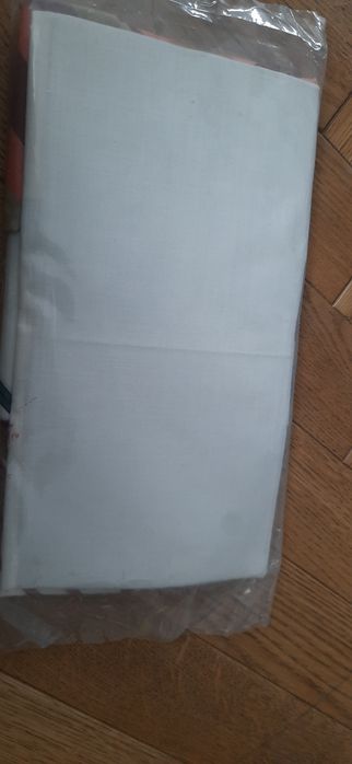 Komplet 4 nowych, materiałowych chusteczek do nosa