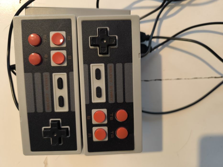 Pequena Consola com vários jogos arcada