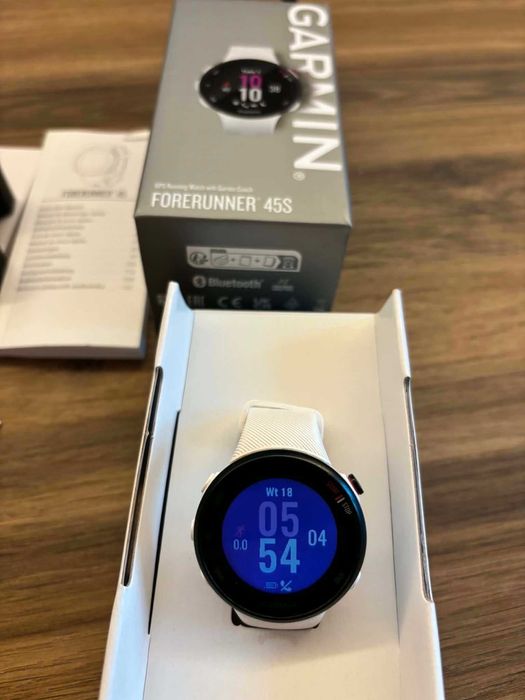 Zegarek sportowy Garmin Forerunner 45S – stan bardzo dobry, komplet!