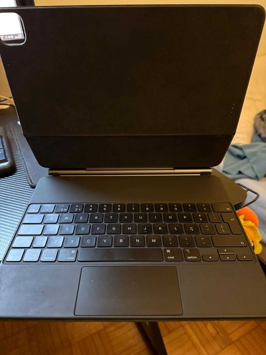 MagicKeyboard para IPad PRO 12,9 polegadas - Semi novo