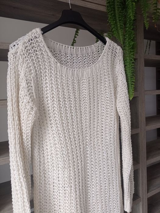 Sweterek ażurowy M