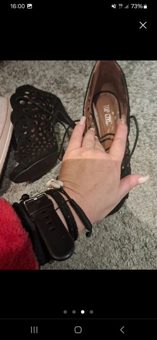 Sapato fechado castanho novo preto praticamente novo