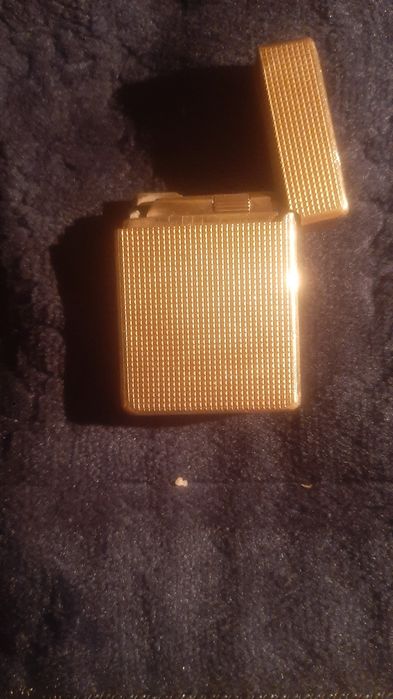 Isqueiro de bolso de gás banhado a ouro