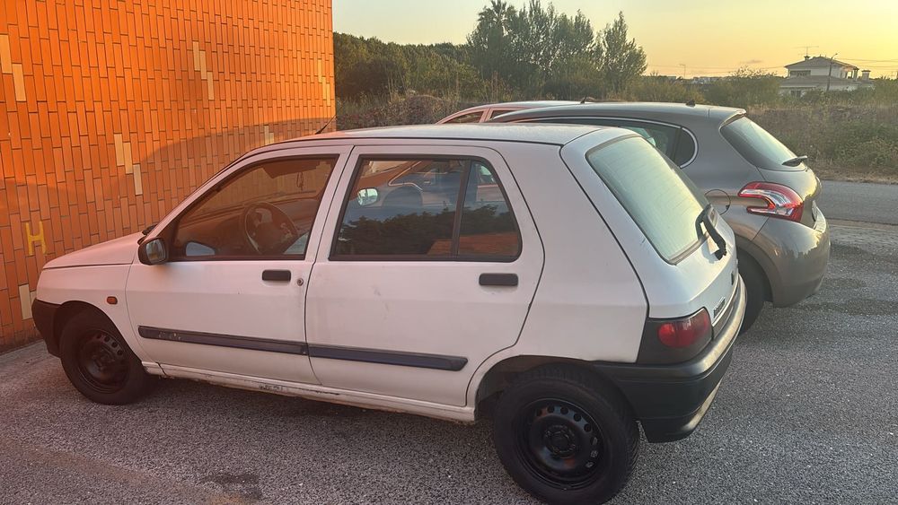 Renault Clio 1.2 5 Portas – Económico – Bom Estado