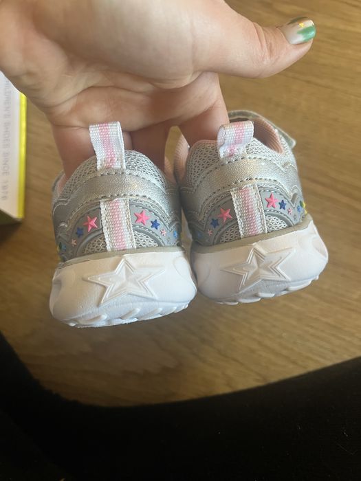 Кросівки що світяться 26 Primigi