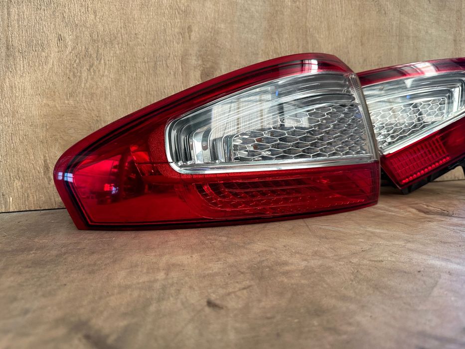 Farolim Farol tras esquerdo LED Ford Mondeo 2011 Original - CARRO